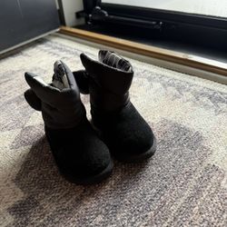 Toddler UGG Winter Boots – Size 7 (Black, Bow Style)