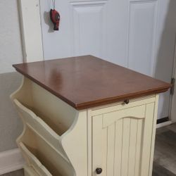 Vintage-Style Wooden Side Table with Dual-Sided Cabinet & Sliding Extension