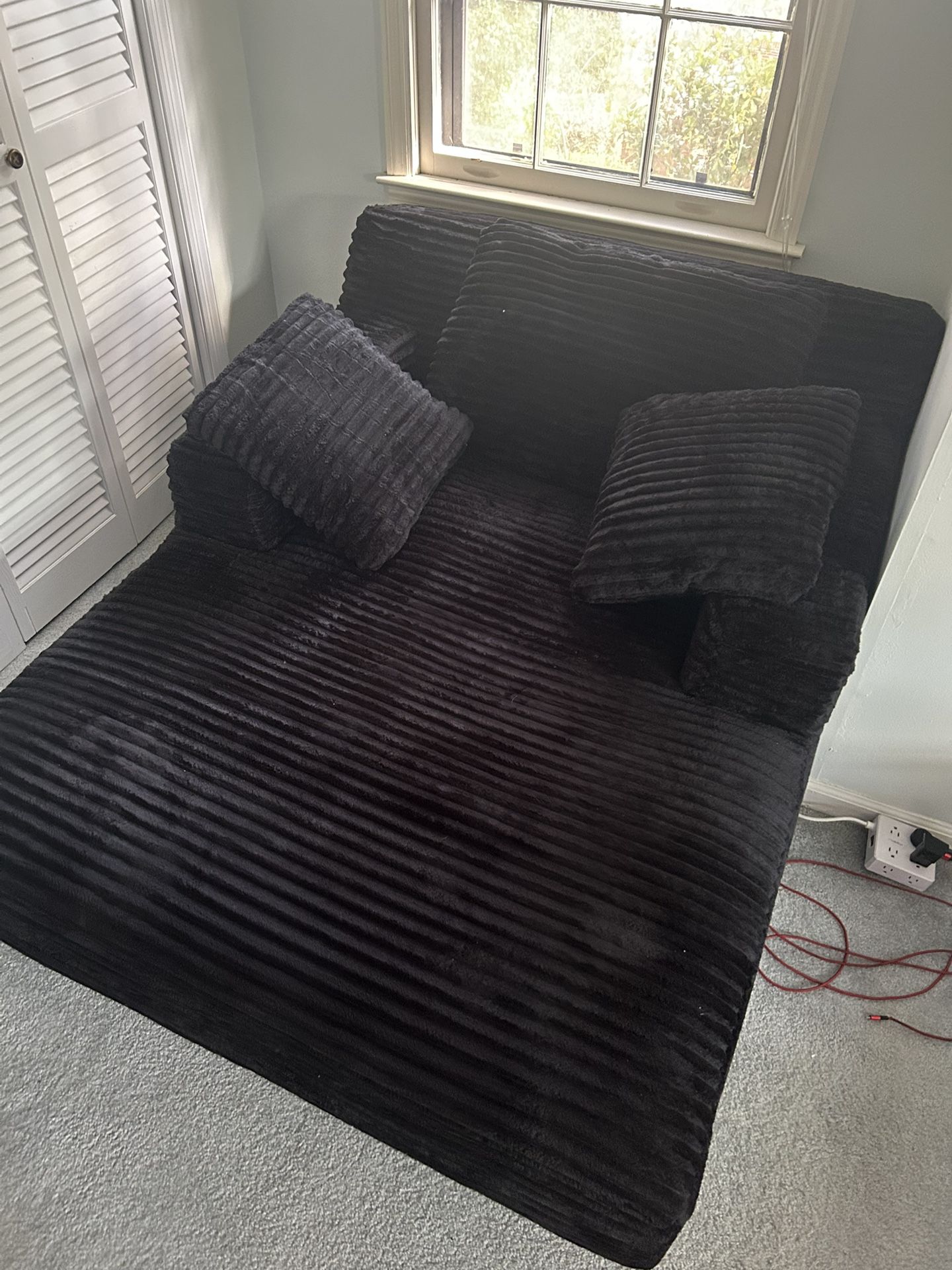 CHAISE LOUNGE - WILL TRADE FIOR LEATHER RECLINER