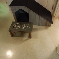 Sauder 424839 Rufus Dog House With Ramp