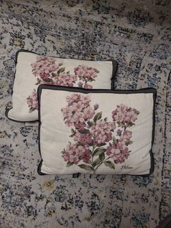 Needlepoint Botanical Art Pillow Set 