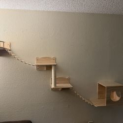 Floating Wall Mounted Cat Place