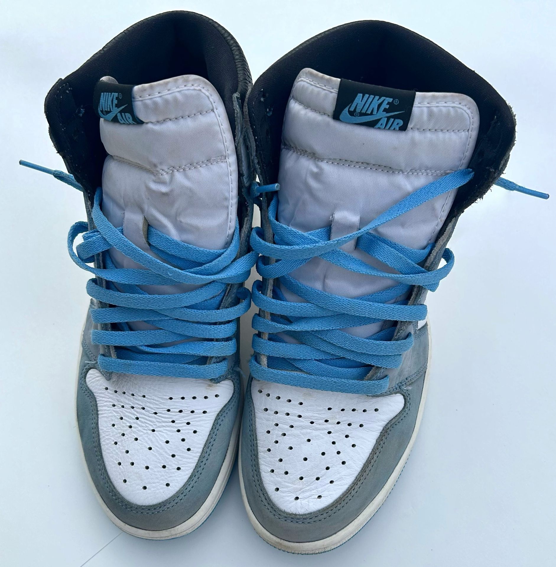 Pre-owned Air Jordan 1 Retro In Blue Size - 10.5