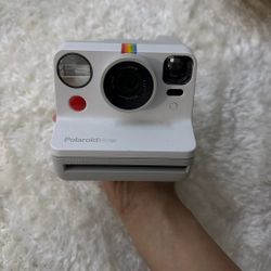 Polaroid Now i-Type Instant Camera White