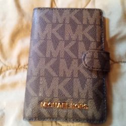 Michael Kors Women Wallet 
