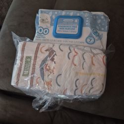 8pk HUGGIES DIAPERS  PLUS BABY WIPES 