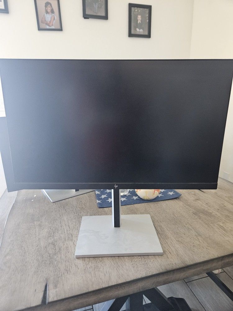 HP Monitors