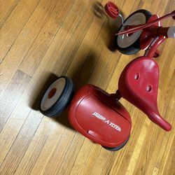 Radio Flyer Fold 2 Go Toddler Kids Tricycle, Folding Trike w/ Storage, Red