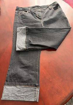 Dark Wash Denim Capri Jeans with Cuffed Hem