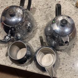 Antique Swan Brand The Carlton tea Set