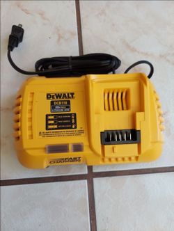 New Dewalt FAST Charger 20V 60V.