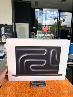 MacBook Pro 14” M5 Pro Chip 24GB Ram  1TB SSD! We offer financing.