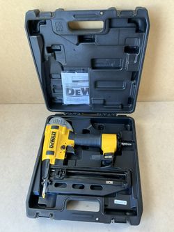 DEWALT DWFP71917 Pneumatic 16-Gauge 2-1/2 in. Corded Finishing Nailer