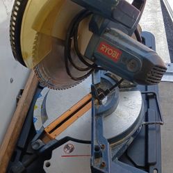 Ryobi Para Rodapie 