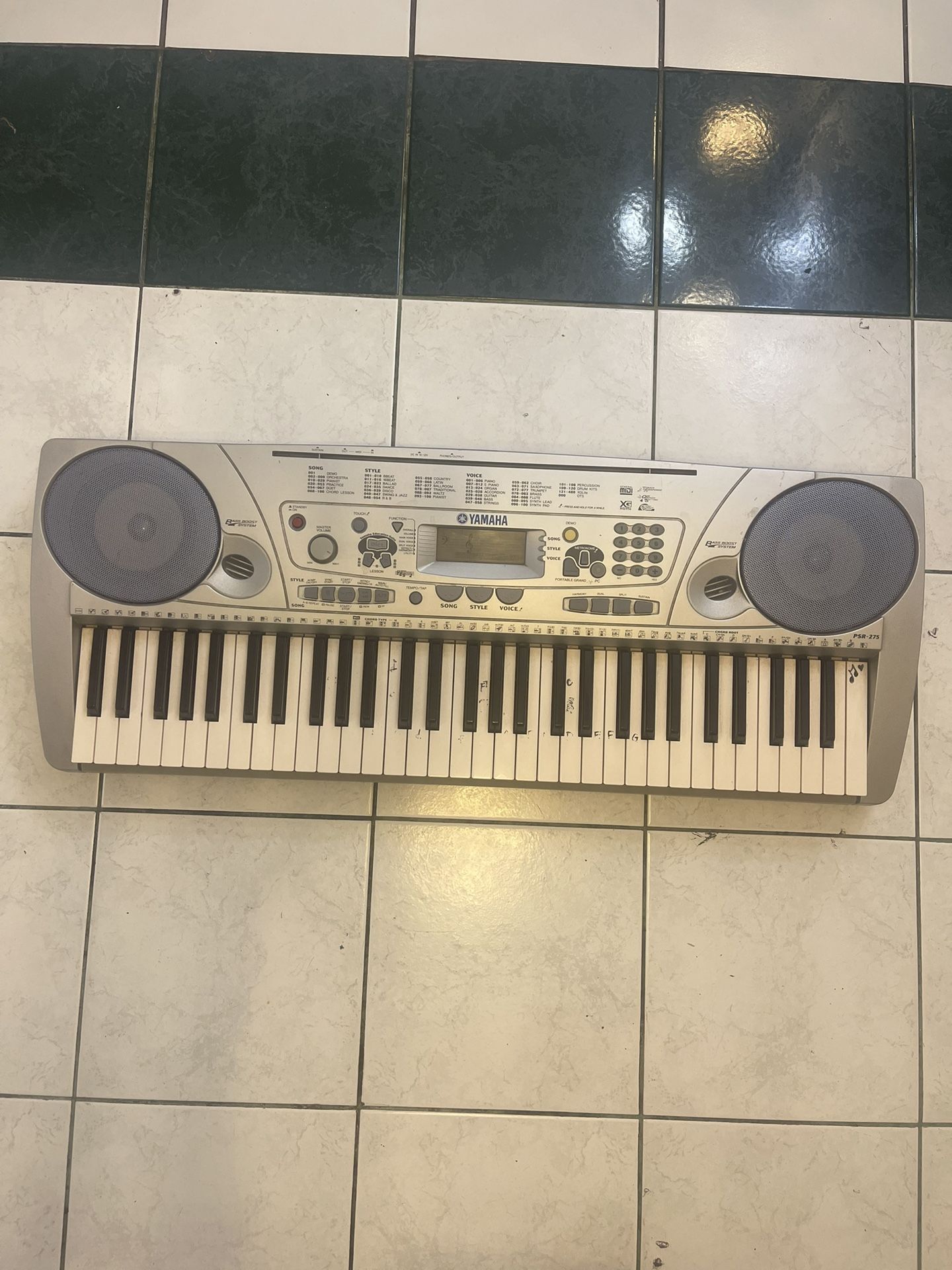 Yamaha Keyboard Bass Boosted