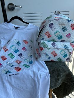 Michael kors bag and t-shirt