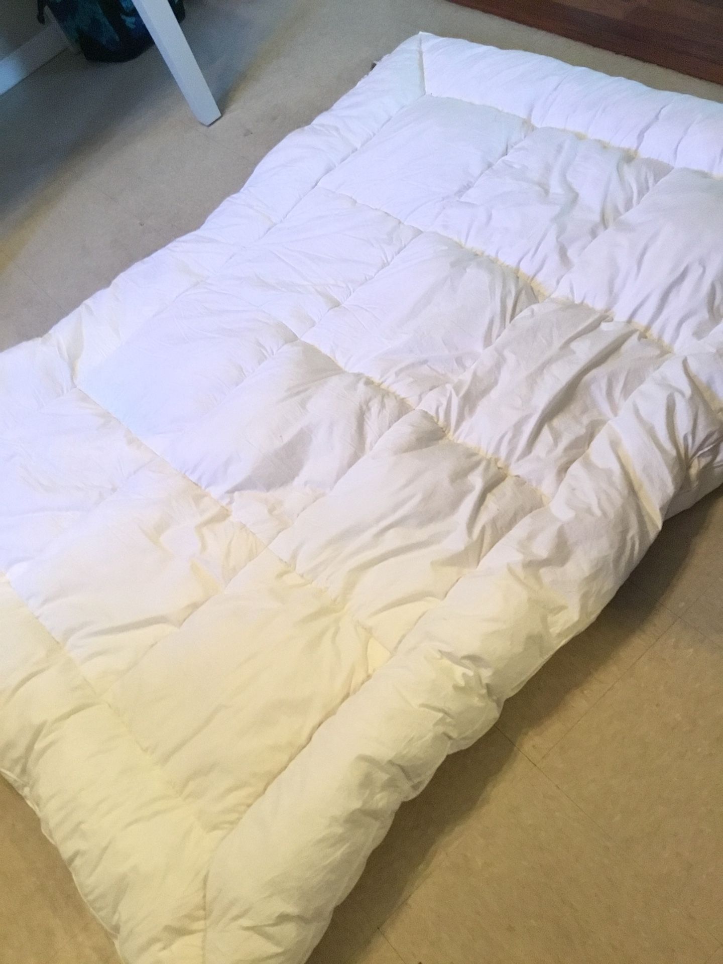 Woolrich Queen Feather Bed Topper