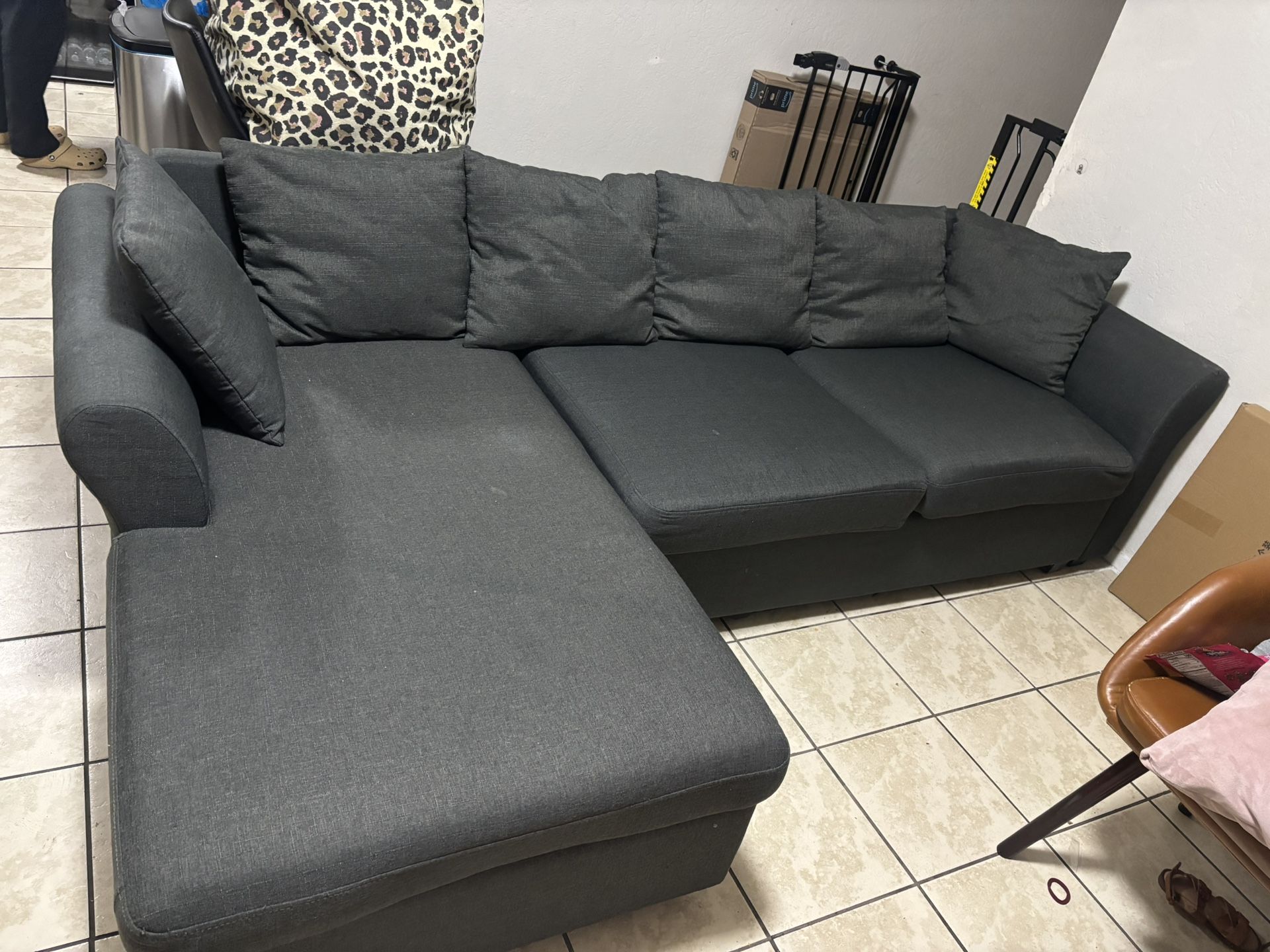 Couch Gray