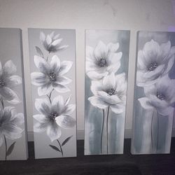 4 flower canvases 