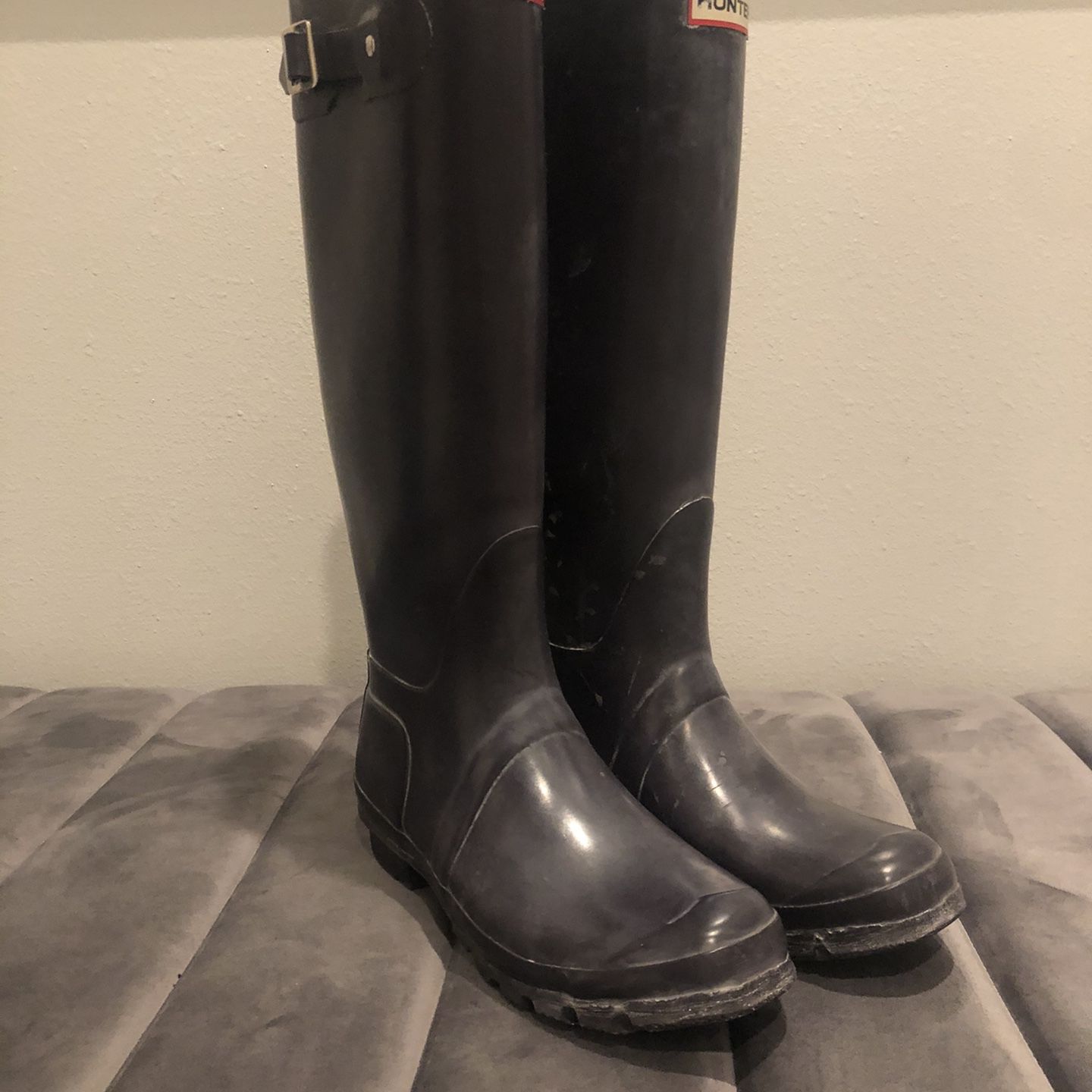 Purple Hunter boots: Size 8