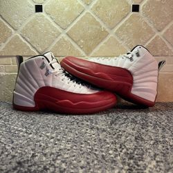 Jordan 12s “Cherrys” -Size 8.5M  -Og all  -Barley used 