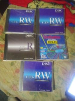 5 Blank Cds Never been open Rw and R