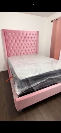 New Queen Bedframe $40 down