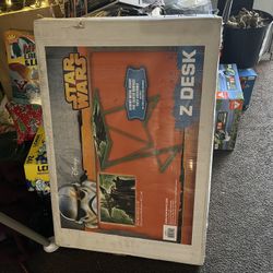 Star Wars yoda Z desk Brand New 