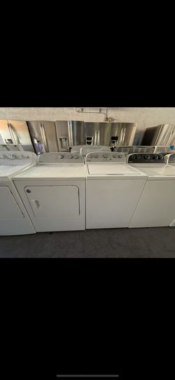 Whirlpool Washer And Dryer Set “27 ( Lavadora Y Secadora )