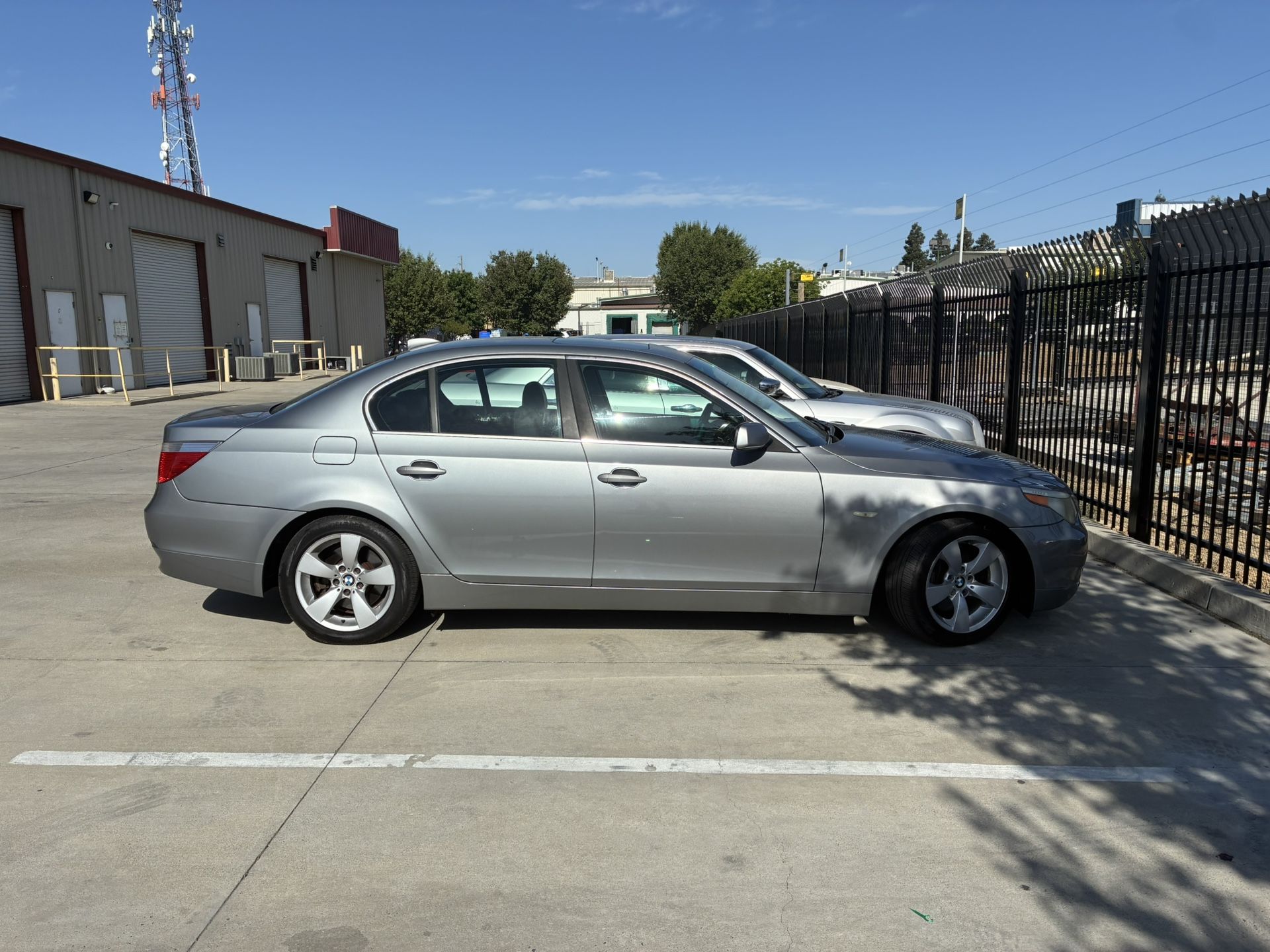 2004 BMW 530i