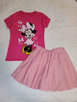 5t Girl | Mickey Mouse + Pleated Skirt Outfit 