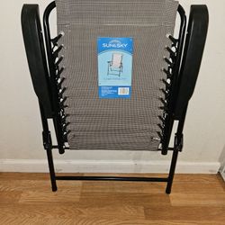 Sun And Sky Foldable Bungee Chair