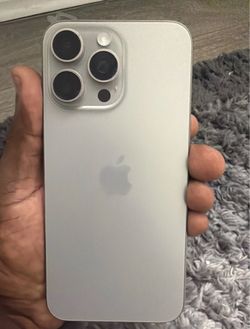 iPhone 15 Pro Max