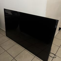 Vizio 60”  Smart LED