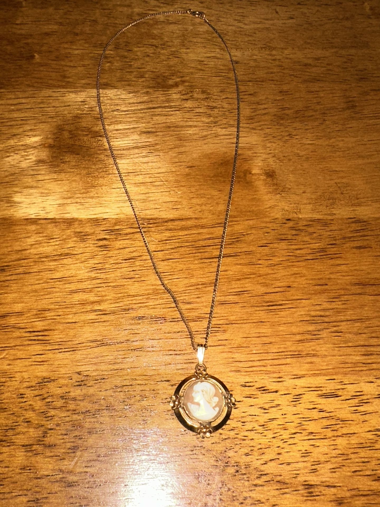 Antique Sammartino Bros 12K GF Carved Shell Cameo Pendant Necklace