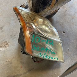 10-12 Nissan Sentra RH Headlight Or Best Offer 