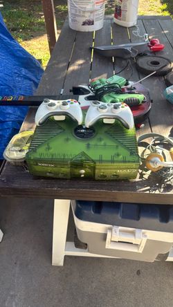 Xbox Halo Special Edition Console with Two Controllers