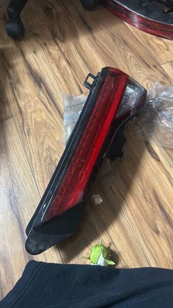 OEM 2022-2025 Mitsubishi Outlander Inner Tail Light Rear Left Driver Liftgate Lamp WITH HARNESS