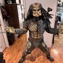 Tailored Predator Suit Inspired By The 1987 Version Of Predator