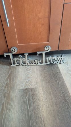 Trick or Treat Sign