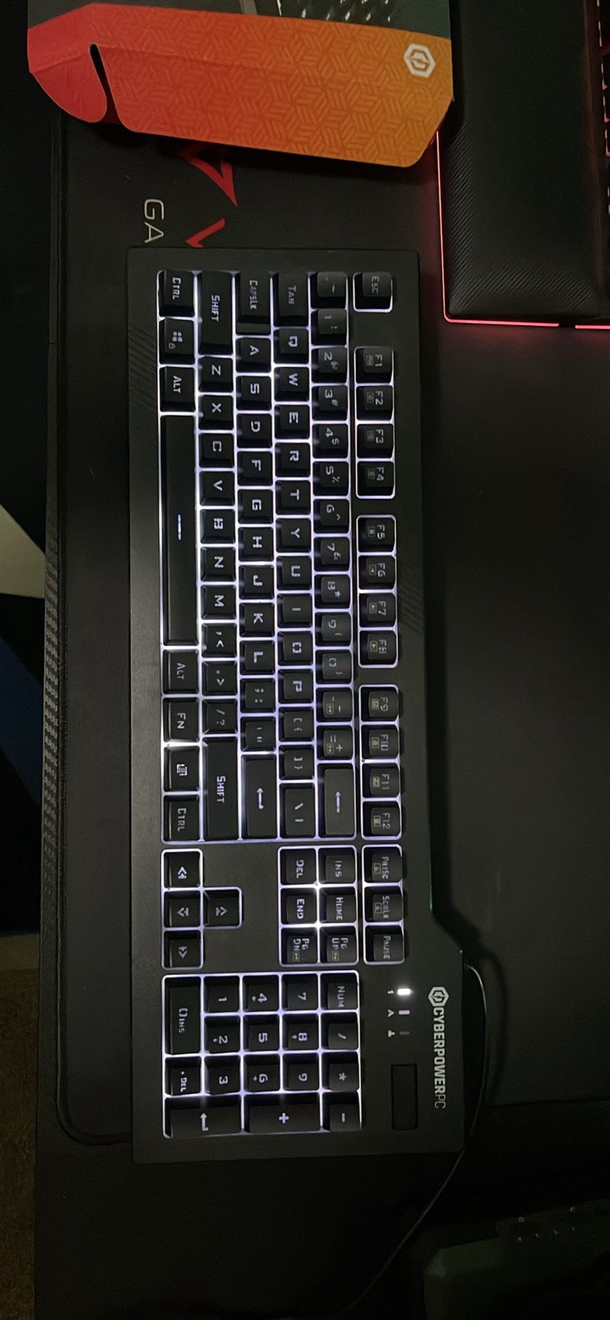 CYBERPOWER gaming Keyboard 