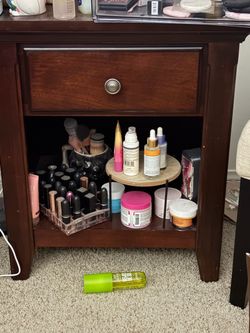 Night stand