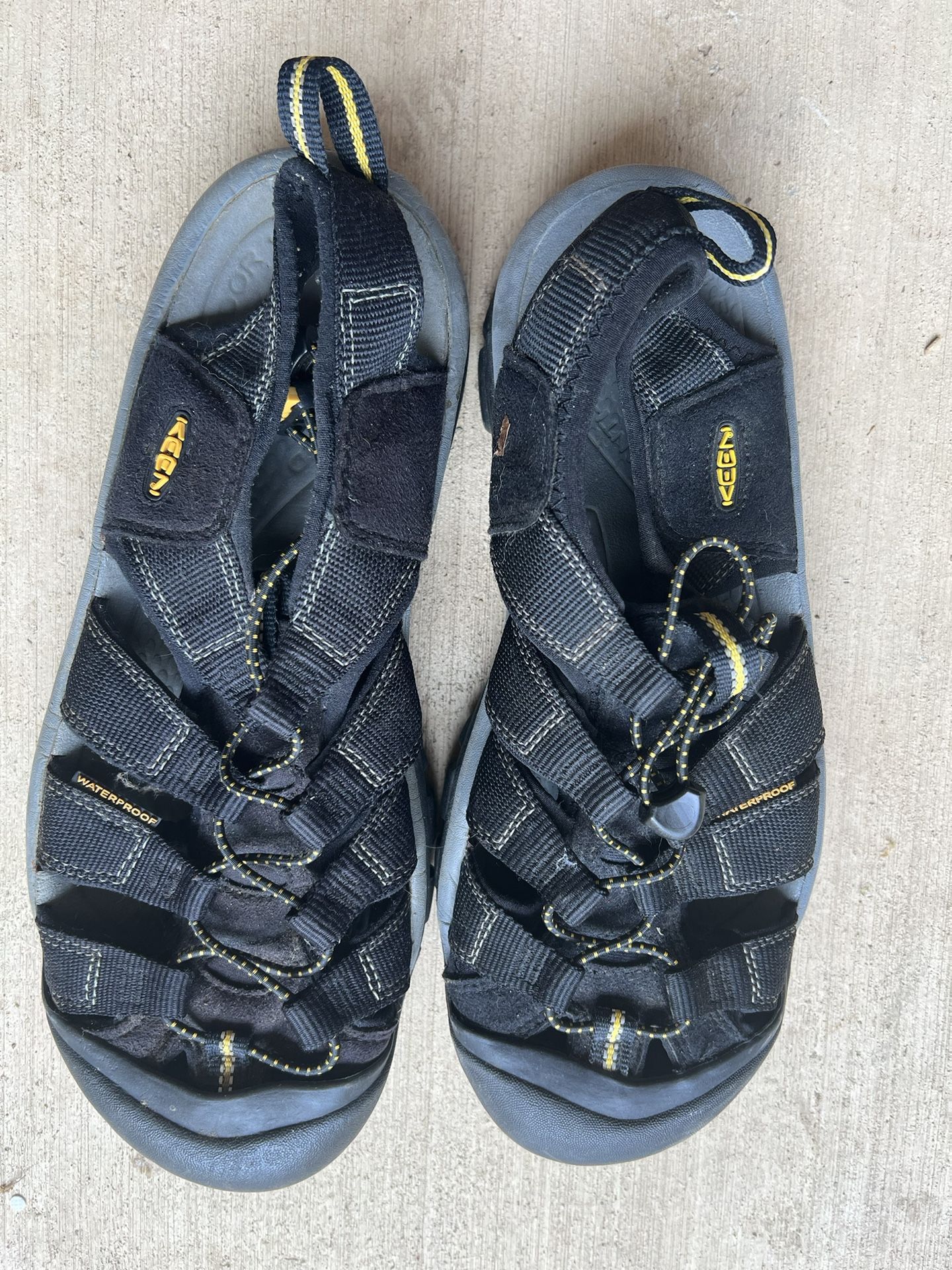 KEEN Men’s Newport Outdoor Adjustable Drawstring Sandal