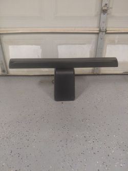 Insignia speaker bar with bass included