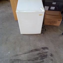 Small Fridge For $20