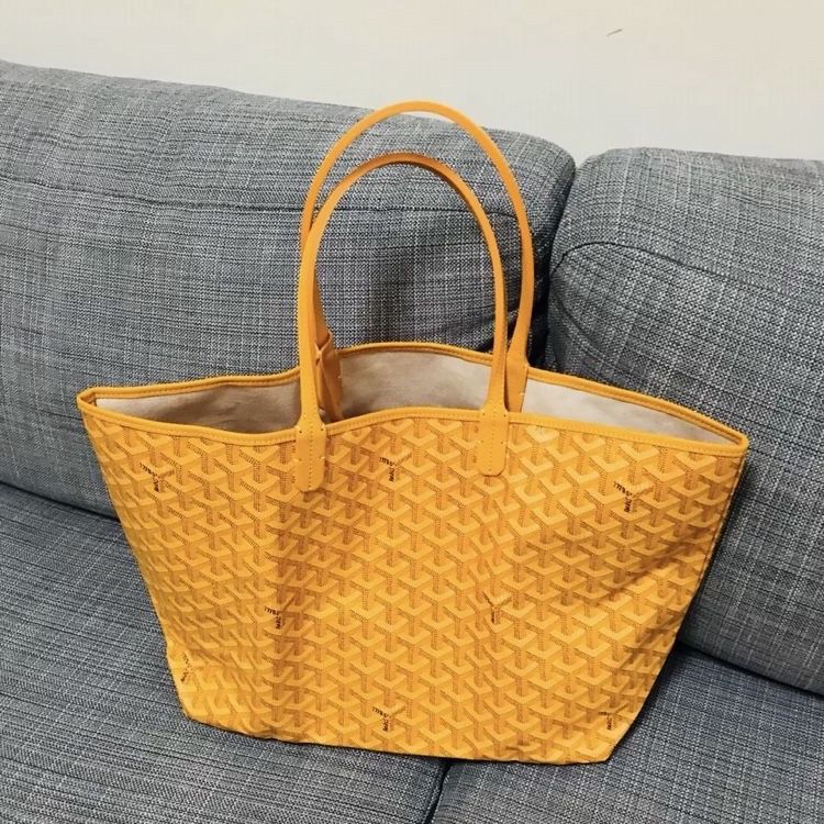 Yellow Goyard Duffle Bag for Sale in Atlanta, GA - OfferUp