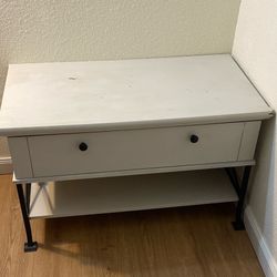 Table / TV Stand