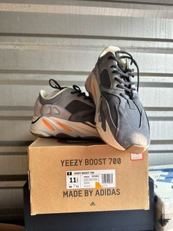 Adidas Yeezy Boost 700 "Magnet Men 11.5