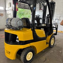 Forklift Yale 