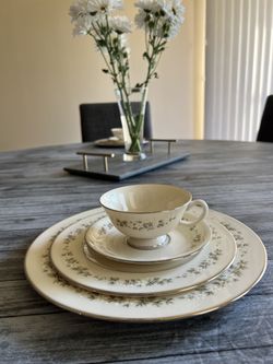Nice Lenox BROOKDALE China 5 Piece Place Setting